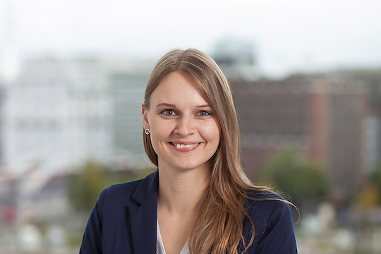 Frau Mareike Gadermann